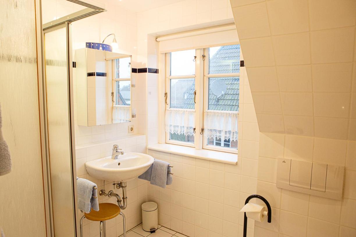 Friesennest Apartment Oldsum Bagian luar foto